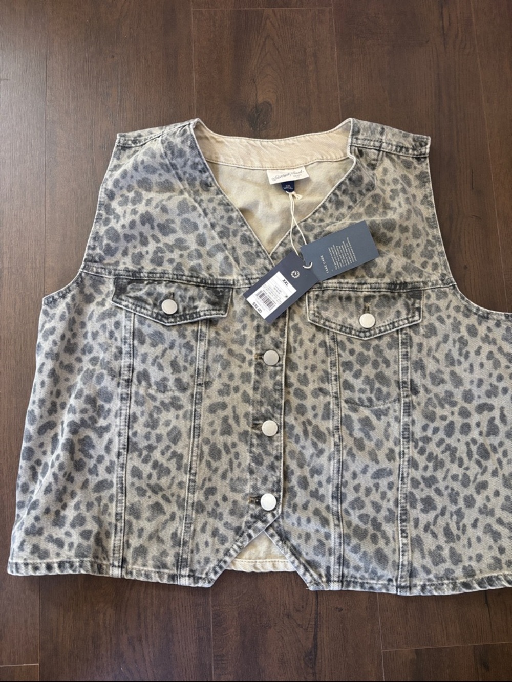 Universal Thread Beige and Gray Leopard Print Denim Vest